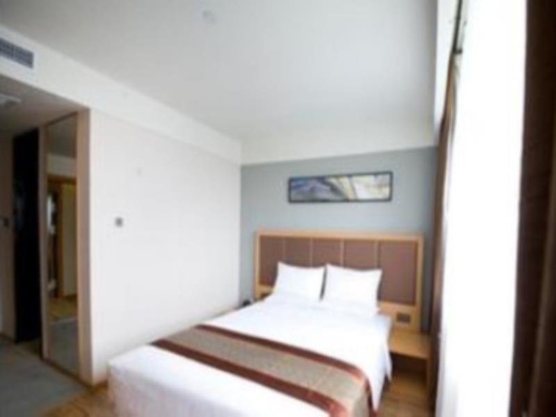 Starway Hotel Nantong Sports Convention Center Екстериор снимка